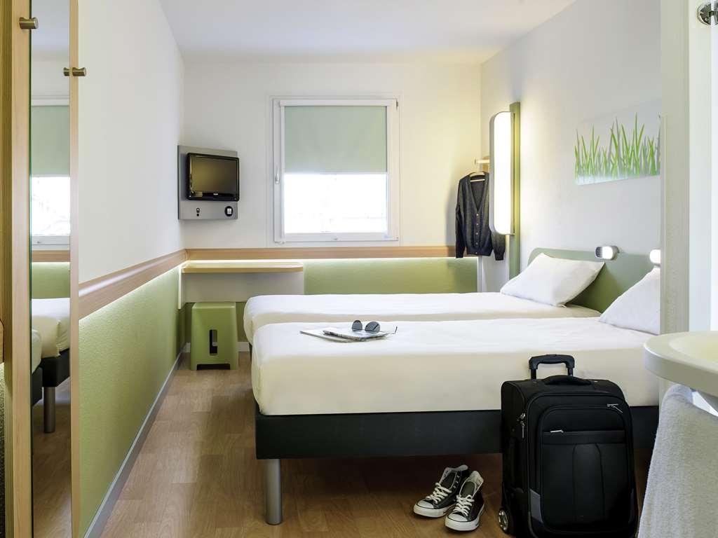 Ibis Budget Конкарно Номер фото