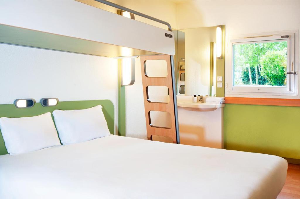 Ibis Budget Конкарно Экстерьер фото