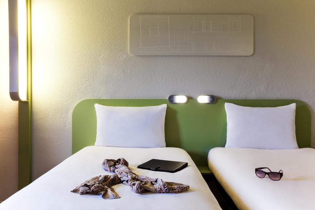 Ibis Budget Конкарно Экстерьер фото