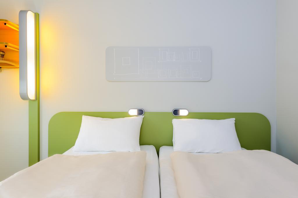 Ibis Budget Конкарно Экстерьер фото